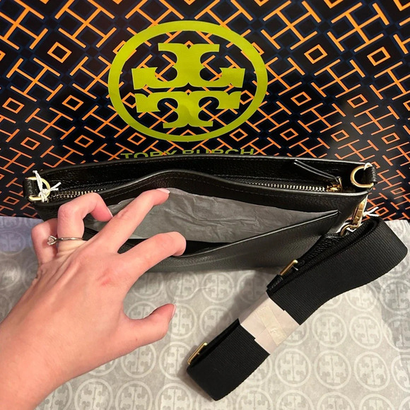 Tory Burch Blake Swingpack Crossbody Bag Black Gold - Picture 10 of 11